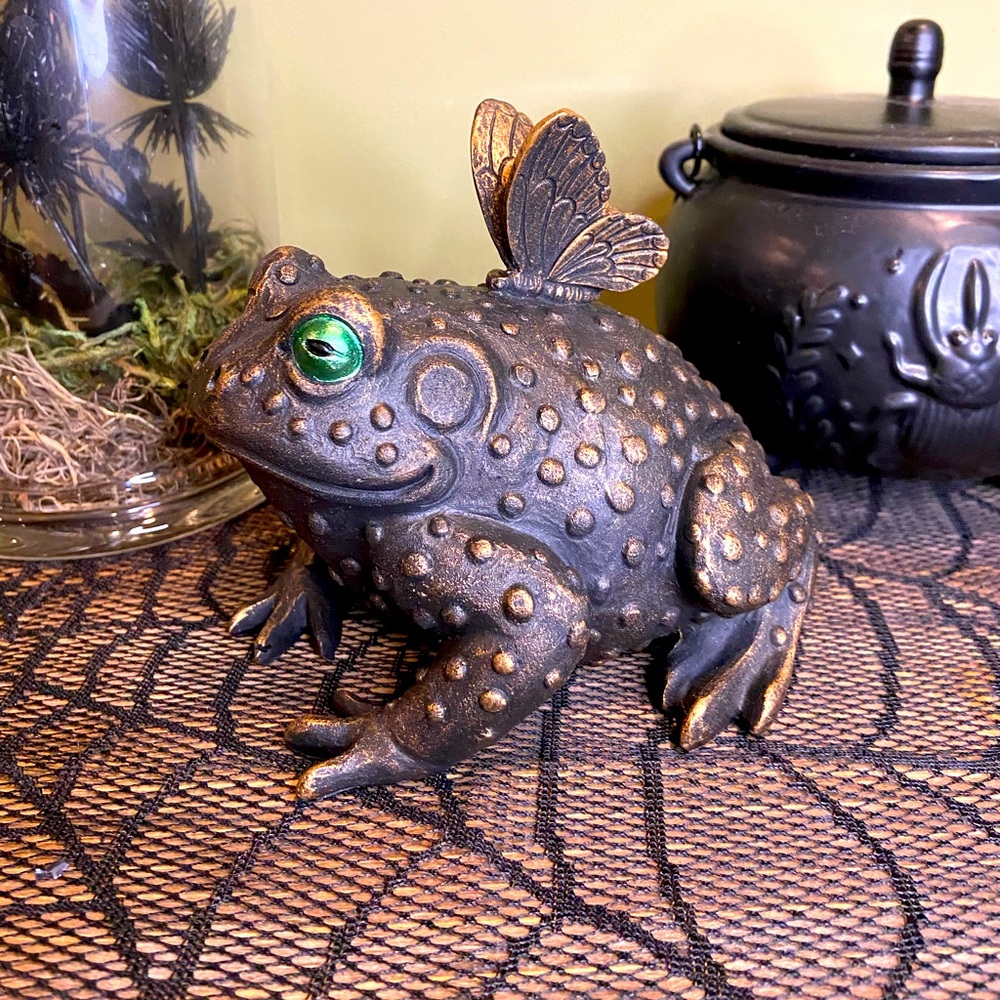 SOLD Witch’s Toad